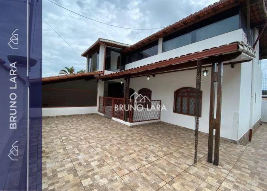 Foto 1 de Casa com 6 quartos à venda, 180m2 em Igarape - MG
