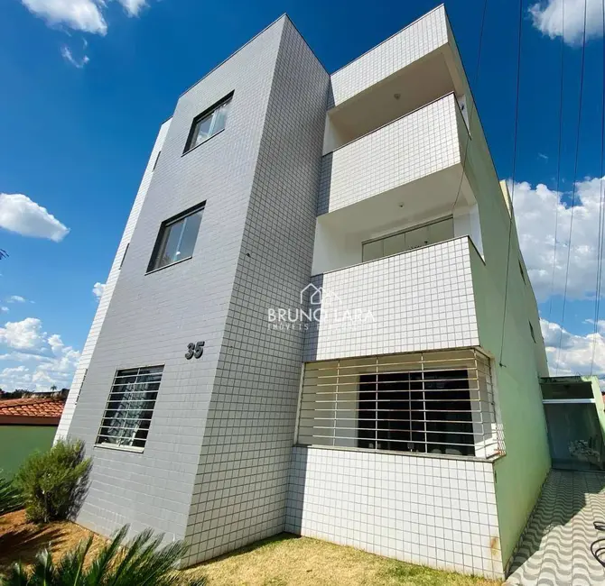 Foto 2 de Apartamento com 3 quartos à venda, 83m2 em Igarape - MG
