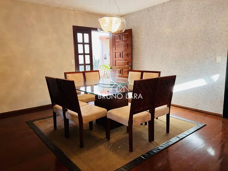 Foto 5 de Casa com 3 quartos à venda, 260m2 em Centro, Igarape - MG