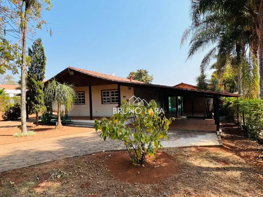Foto 1 de Casa de Condomínio com 3 quartos para alugar, 1650m2 em Igarape - MG