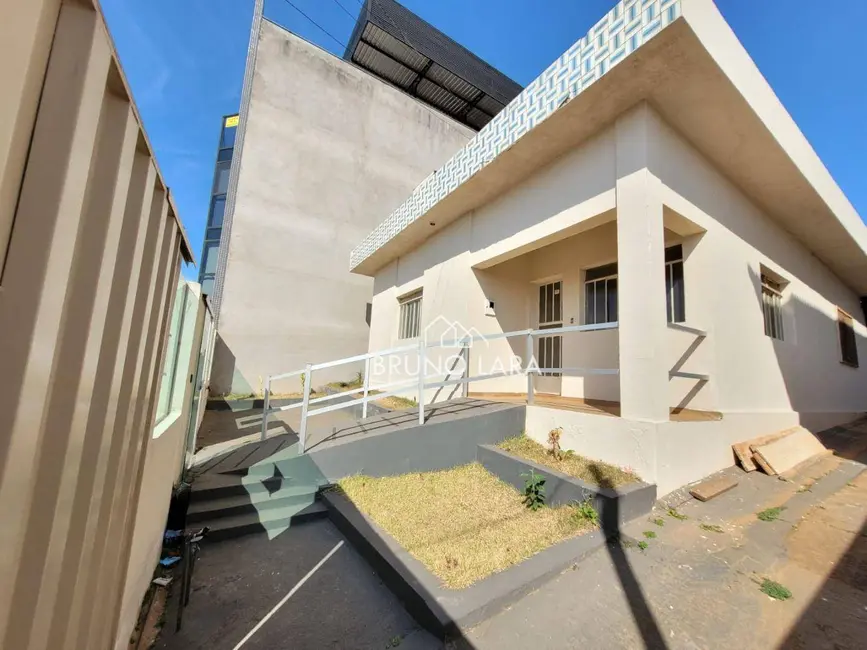 Casa com 3 quartos para alugar, 360m2 em Centro, Igarape - MG - imagem 4 Foto 4 de Casa com 3 quartos para alugar, 360m2 em Centro, Igarape - MG