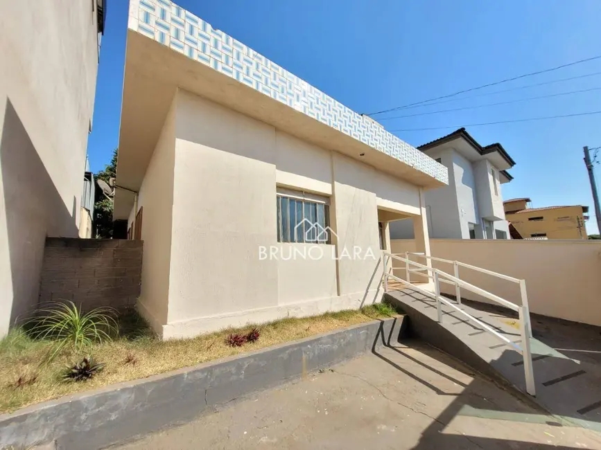 Casa com 3 quartos para alugar, 360m2 em Centro, Igarape - MG - imagem 7 Foto 7 de Casa com 3 quartos para alugar, 360m2 em Centro, Igarape - MG