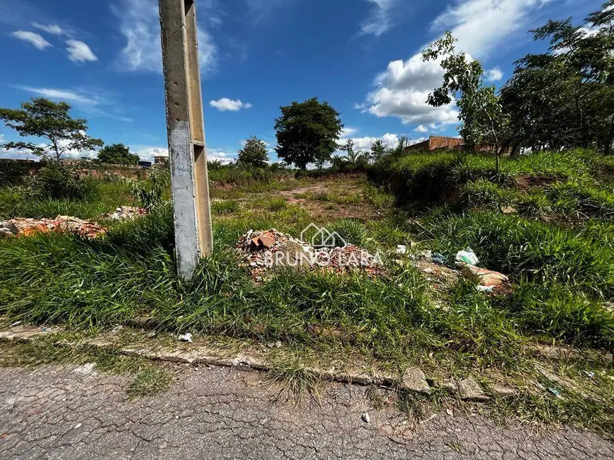Foto 2 de Terreno / Lote à venda, 360m2 em Sao Joaquim De Bicas - MG