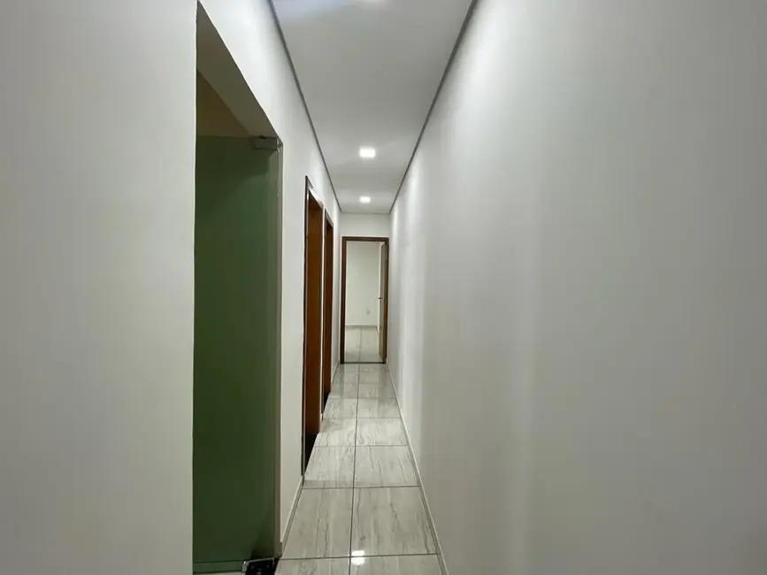 Casa com 2 quartos à venda, 130m2 em Sao Joaquim De Bicas - MG - imagem 9 Foto 9 de Casa com 2 quartos à venda, 130m2 em Sao Joaquim De Bicas - MG