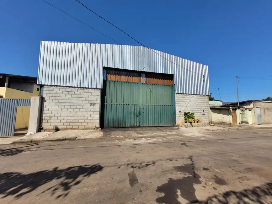 Armazém / Galpão para alugar, 500m2 em Igarape - MG - imagem 2 Foto 2 de Armazém / Galpão para alugar, 500m2 em Igarape - MG