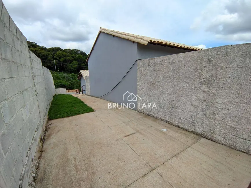 Casa com 2 quartos à venda, 180m2 em Sao Joaquim De Bicas - MG - imagem 3 Foto 3 de Casa com 2 quartos à venda, 180m2 em Sao Joaquim De Bicas - MG