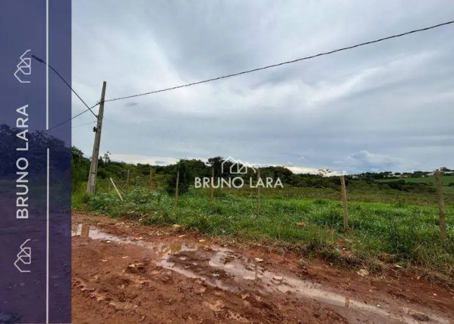 Foto 1 de Terreno / Lote à venda, 377m2 em Igarape - MG