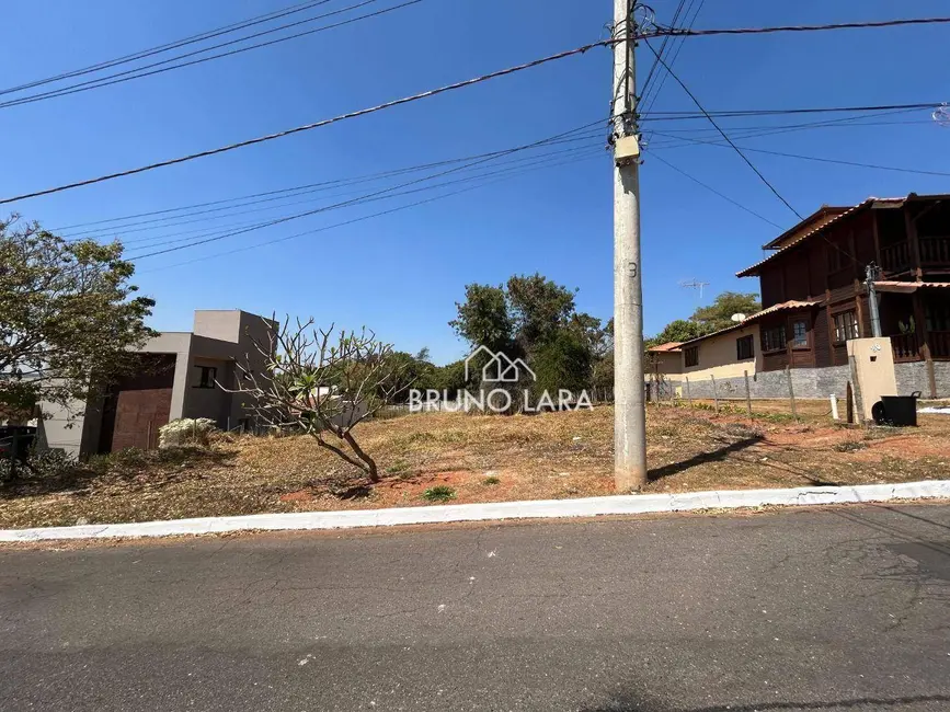 Foto 2 de Terreno / Lote à venda, 1100m2 em Igarape - MG