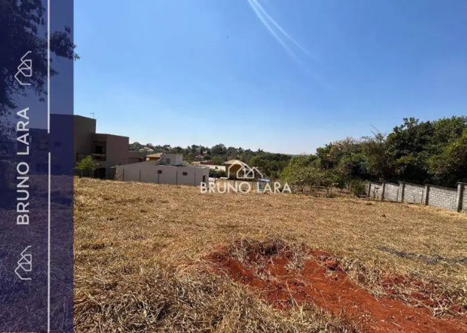 Foto 1 de Terreno / Lote à venda, 1100m2 em Igarape - MG