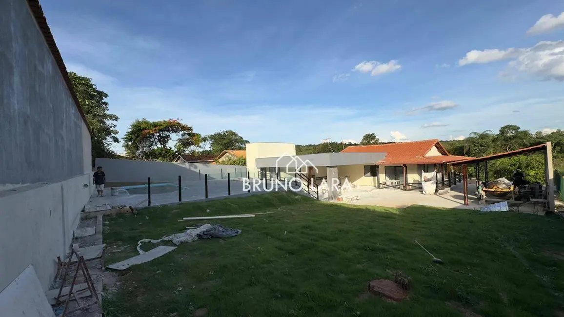 Foto 4 de Casa de Condomínio com 3 quartos à venda, 1000m2 em Igarape - MG