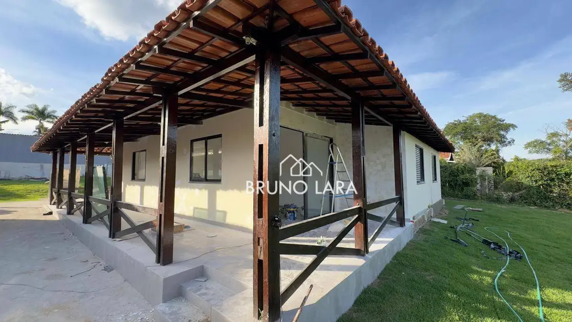 Foto 2 de Casa de Condomínio com 3 quartos à venda, 1000m2 em Igarape - MG