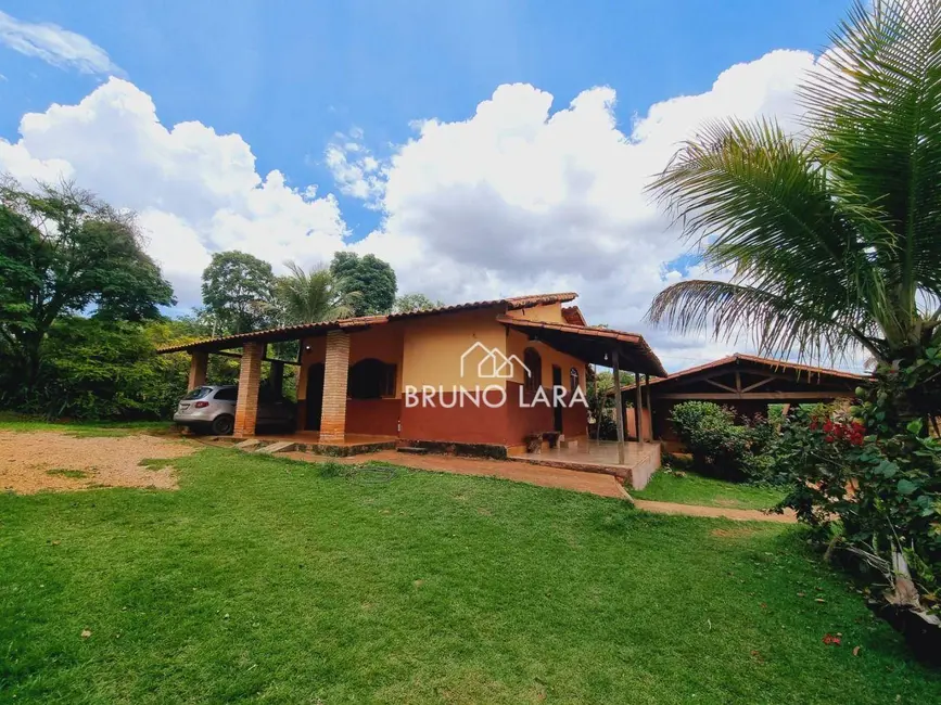 Sítio / Rancho com 5 quartos à venda, 4000m2 em Mateus Leme - MG - imagem 3 Foto 3 de Sítio / Rancho com 5 quartos à venda, 4000m2 em Mateus Leme - MG