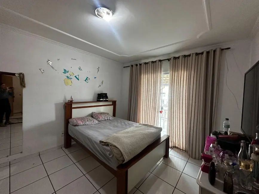 Foto 8 de Casa com 3 quartos à venda, 360m2 em Igarape - MG