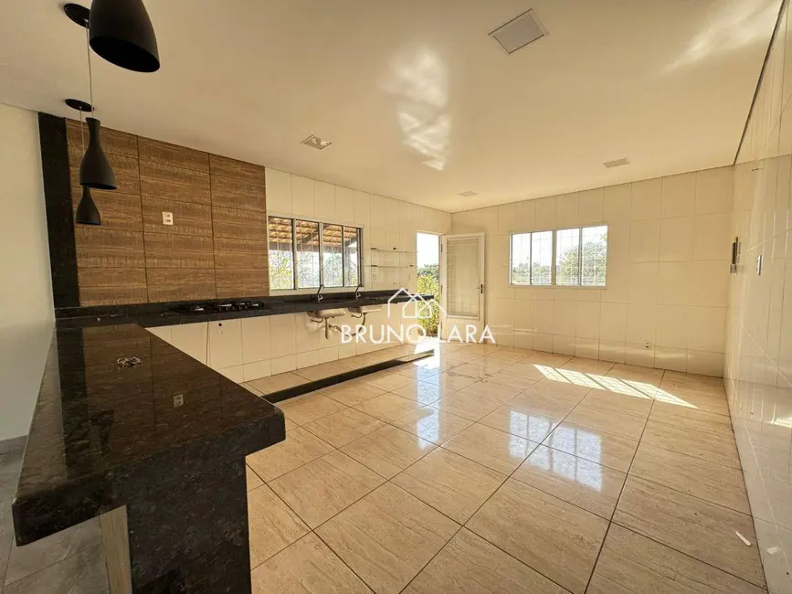 Foto 3 de Casa com 3 quartos à venda, 1000m2 em Igarape - MG