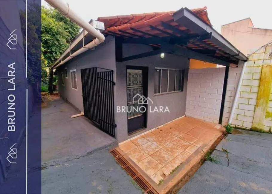 Foto 1 de Casa com 2 quartos à venda, 180m2 em Igarape - MG