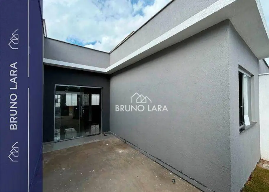 Foto 1 de Casa com 2 quartos à venda, 104m2 em Vila Verde, Betim - MG