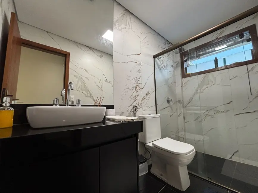 Foto 9 de Casa com 4 quartos à venda, 1000m2 em Igarape - MG