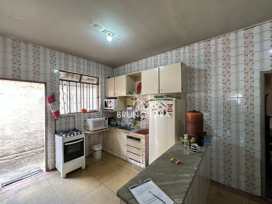 Foto 8 de Casa com 3 quartos à venda, 775m2 em Centro, Betim - MG