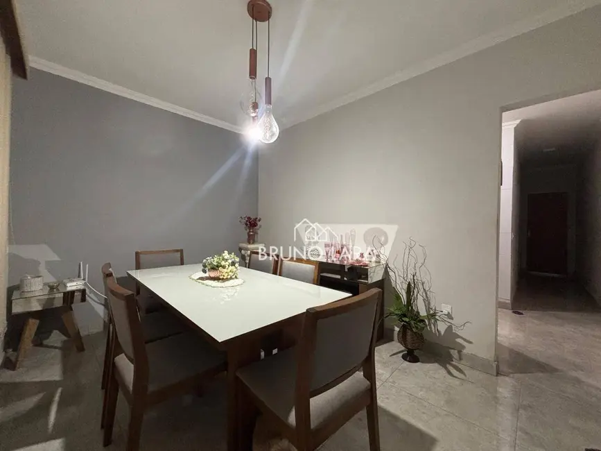 Casa com 3 quartos à venda, 180m2 em Sao Joaquim De Bicas - MG - imagem 3 Foto 3 de Casa com 3 quartos à venda, 180m2 em Sao Joaquim De Bicas - MG