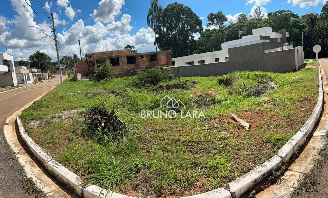 Foto 2 de Terreno / Lote à venda, 360m2 em Igarape - MG