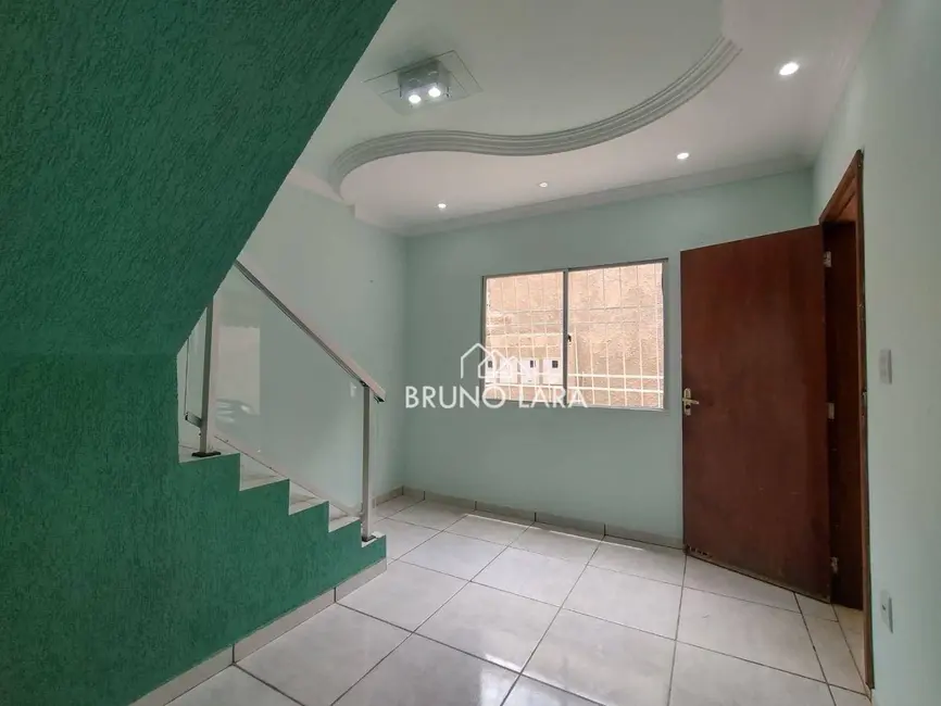 Foto 2 de Casa com 3 quartos à venda, 50m2 em Sao Joaquim De Bicas - MG