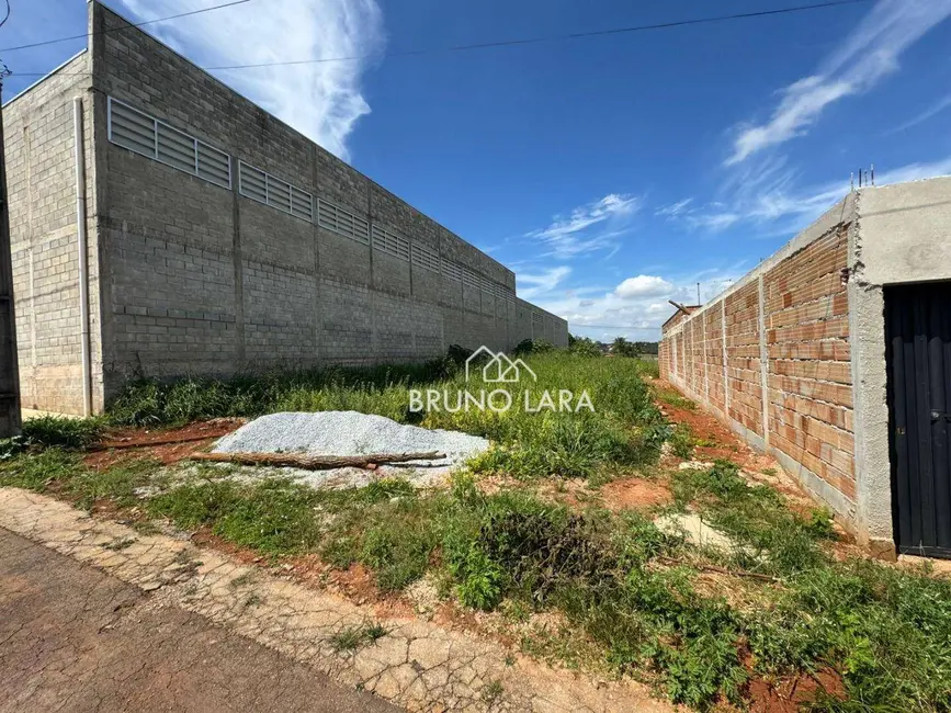 Foto 3 de Terreno / Lote à venda, 360m2 em Igarape - MG