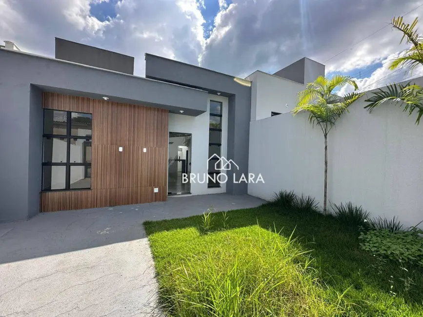 Foto 1 de Casa com 2 quartos à venda, 180m2 em Sao Joaquim De Bicas - MG