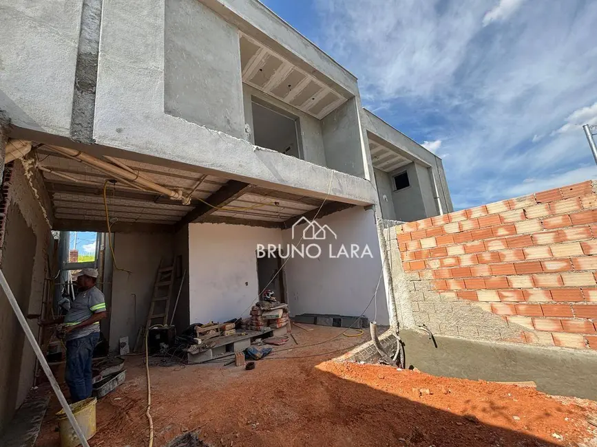 Foto 2 de Casa com 3 quartos à venda, 180m2 em Betim - MG