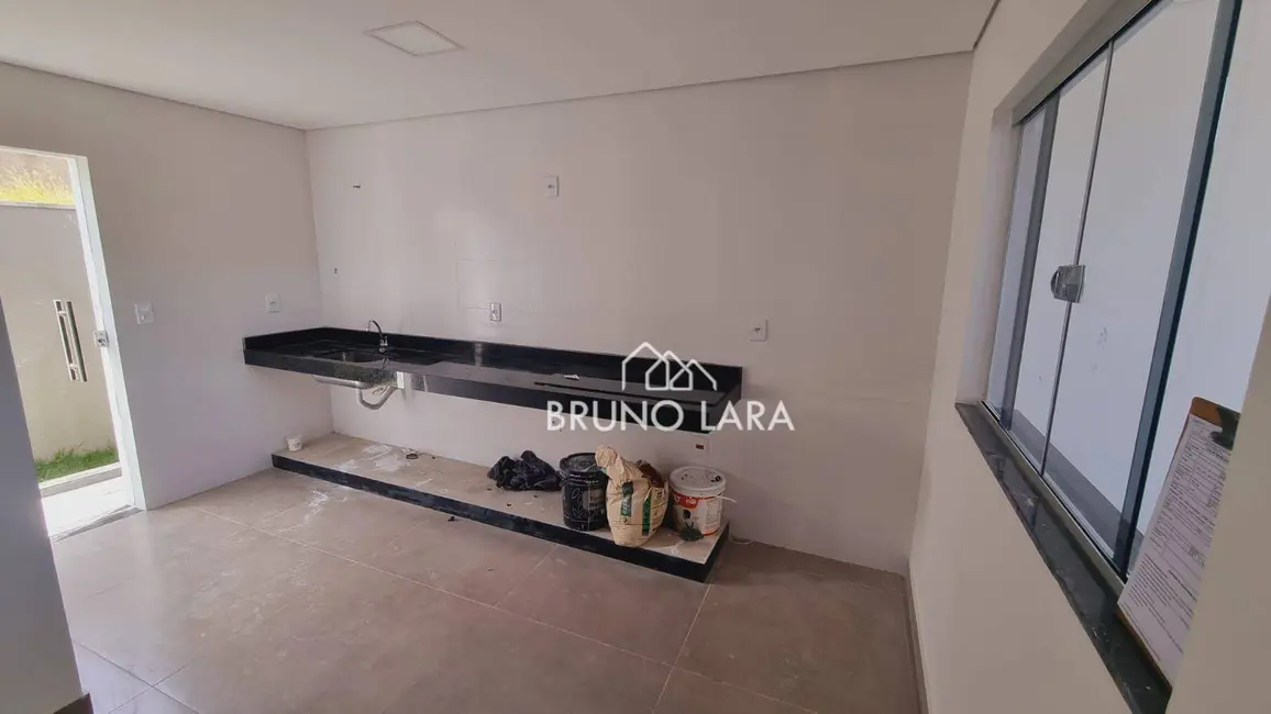 Foto 2 de Casa com 3 quartos à venda, 106m2 em Guarujá, Betim - MG