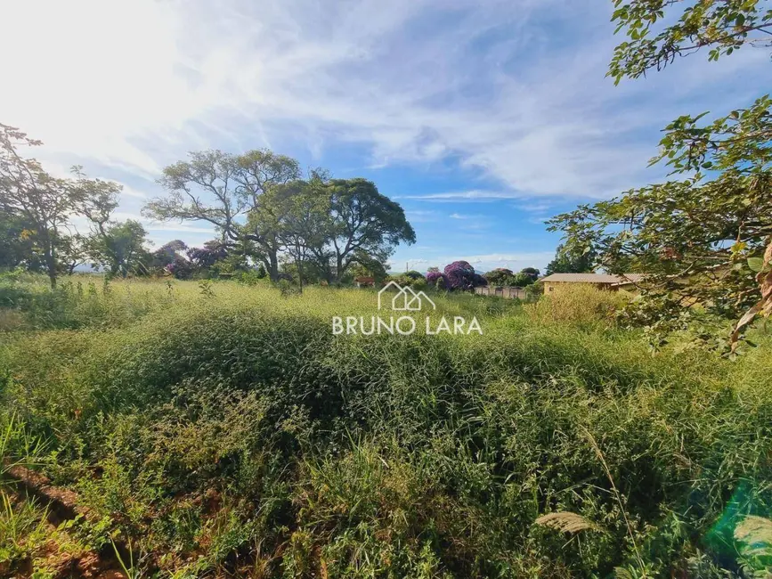 Foto 2 de Terreno / Lote à venda, 1006m2 em Igarape - MG