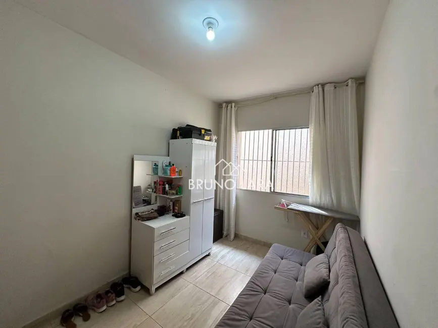 Casa com 2 quartos à venda, 180m2 em Sao Joaquim De Bicas - MG - imagem 8 Foto 8 de Casa com 2 quartos à venda, 180m2 em Sao Joaquim De Bicas - MG