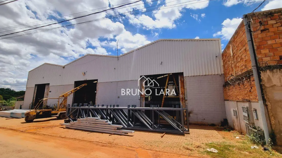 Foto 2 de Armazém / Galpão à venda, 2000m2 em Sao Joaquim De Bicas - MG