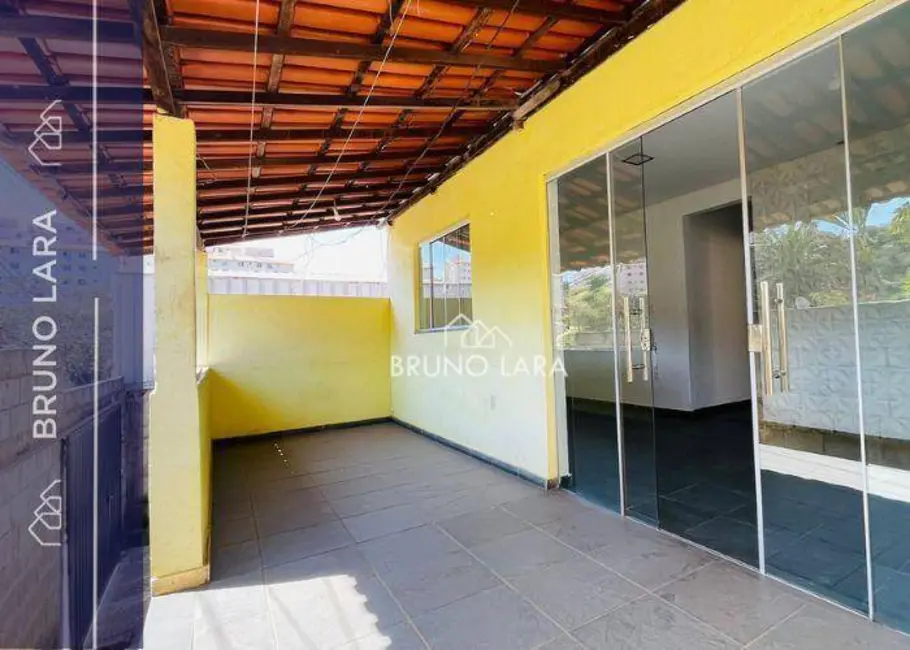 Foto 1 de Casa com 3 quartos à venda, 360m2 em Paquetá, Betim - MG