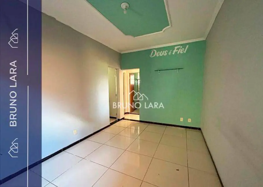 Foto 1 de Casa com 2 quartos à venda, 120m2 em Igarape - MG