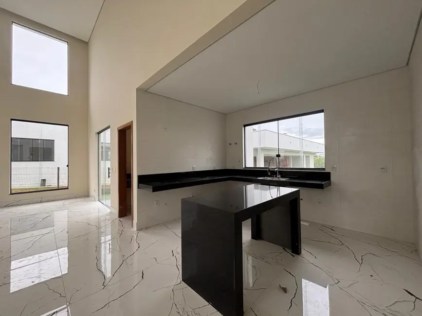 Foto 7 de Casa de Condomínio com 4 quartos à venda, 1000m2 em Igarape - MG