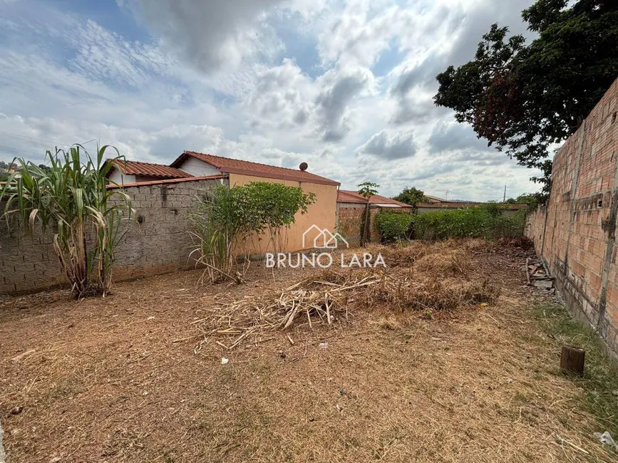 Foto 2 de Terreno / Lote à venda, 300m2 em Sao Joaquim De Bicas - MG