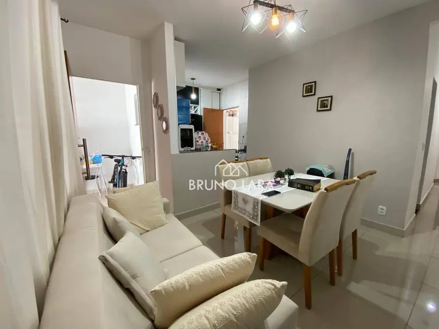 Foto 2 de Casa com 2 quartos à venda, 180m2 em Igarape - MG
