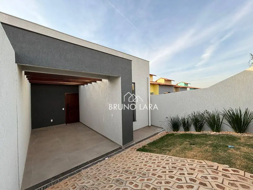 Casa com 3 quartos à venda, 150m2 em Sao Joaquim De Bicas - MG - imagem 2 Foto 2 de Casa com 3 quartos à venda, 150m2 em Sao Joaquim De Bicas - MG