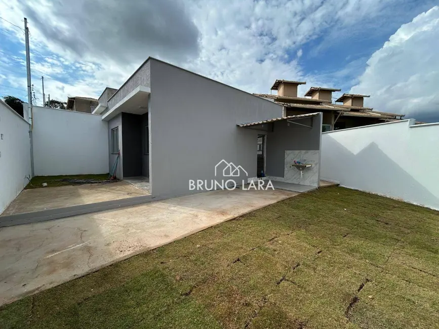 Foto 2 de Casa com 2 quartos à venda, 140m2 em Vila Verde, Betim - MG
