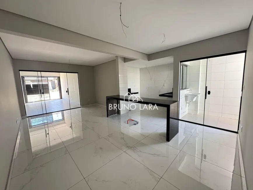 Foto 2 de Casa com 3 quartos à venda, 90m2 em Guarujá Mansões, Betim - MG