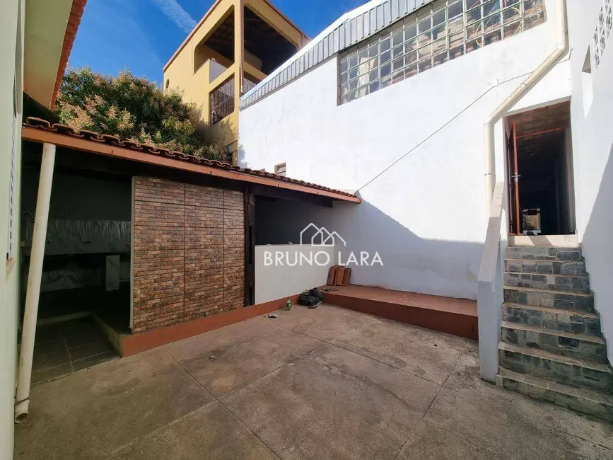 Foto 2 de Casa com 2 quartos para alugar, 390m2 em Igarape - MG