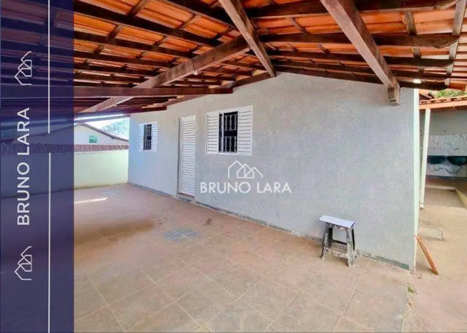 Foto 1 de Casa com 2 quartos para alugar, 390m2 em Igarape - MG