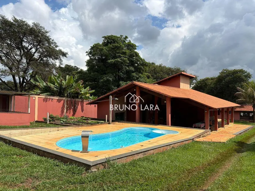 Foto 1 de Sítio / Rancho com 4 quartos à venda, 1630m2 em Igarape - MG