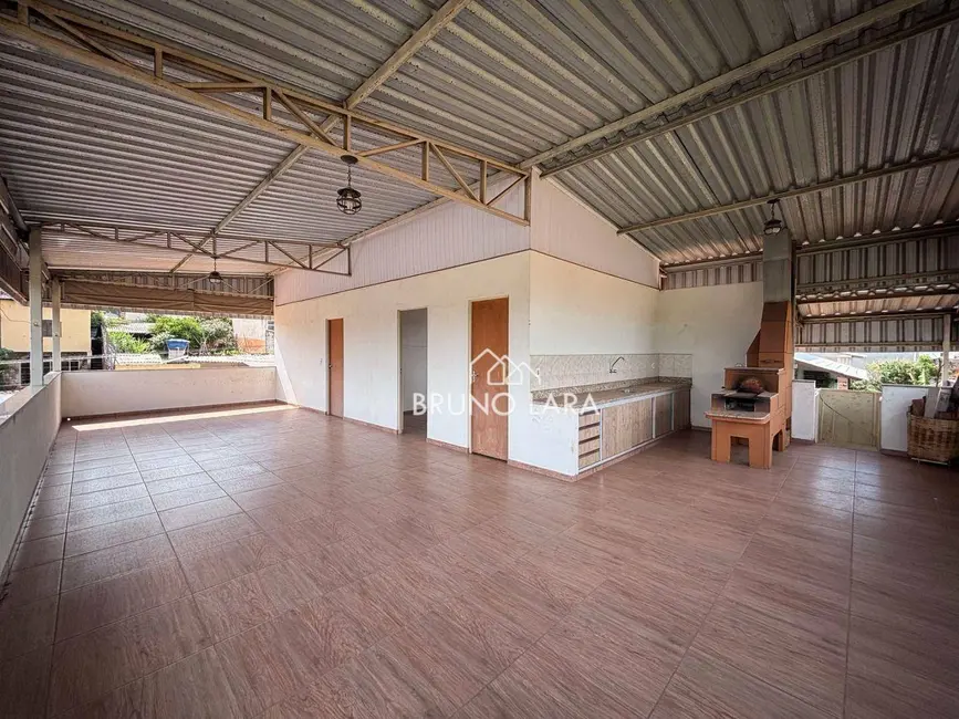 Foto 2 de Casa com 5 quartos para alugar, 360m2 em Igarape - MG