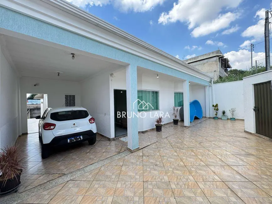 Foto 2 de Casa com 3 quartos à venda, 360m2 em Jardim Brasília, Betim - MG