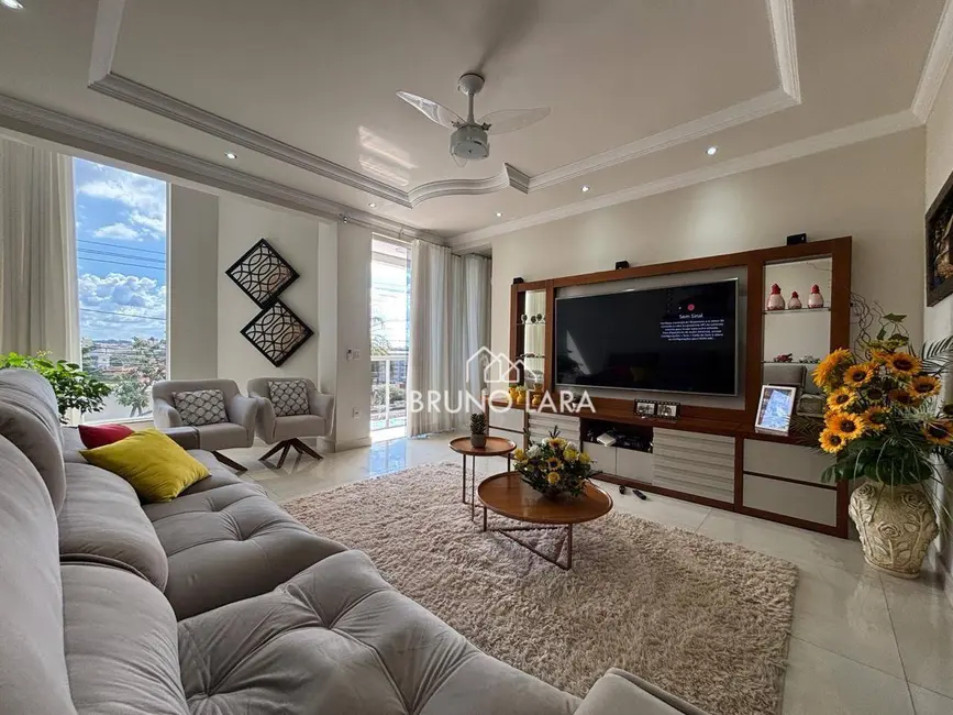 Foto 2 de Casa com 3 quartos à venda, 222m2 em Jardim Brasília, Betim - MG