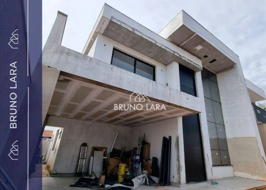 Foto 1 de Casa com 4 quartos à venda, 360m2 em Igarape - MG