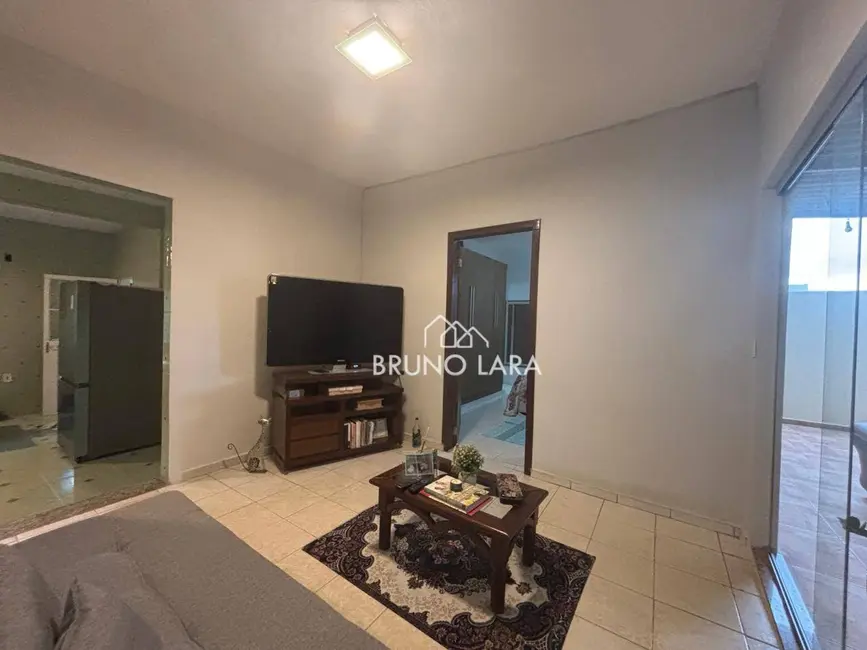 Foto 3 de Casa com 2 quartos à venda, 800m2 em Igarape - MG