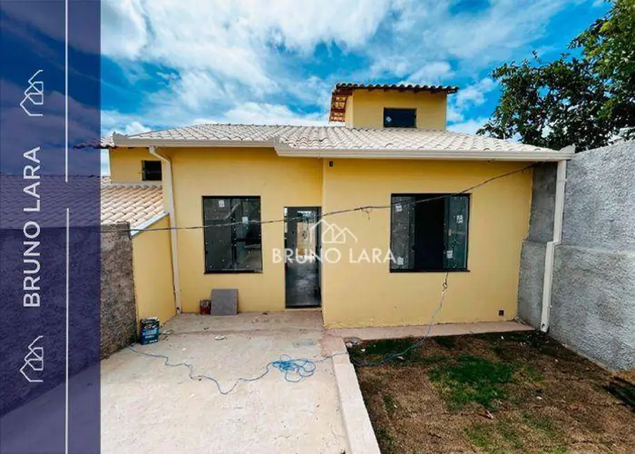 Foto 1 de Casa com 2 quartos à venda, 120m2 em Sao Joaquim De Bicas - MG