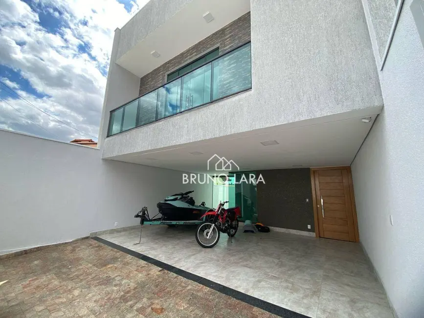 Foto 2 de Casa com 3 quartos à venda, 180m2 em Espírito Santo, Betim - MG